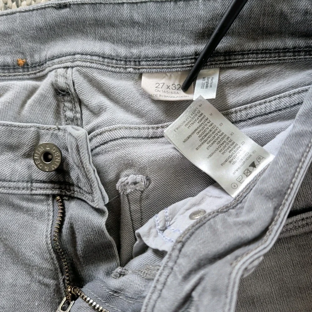 &Denim Skinny Cutoff Jorts Gray Distressed Long Shorts Y2K Grunge Punk
